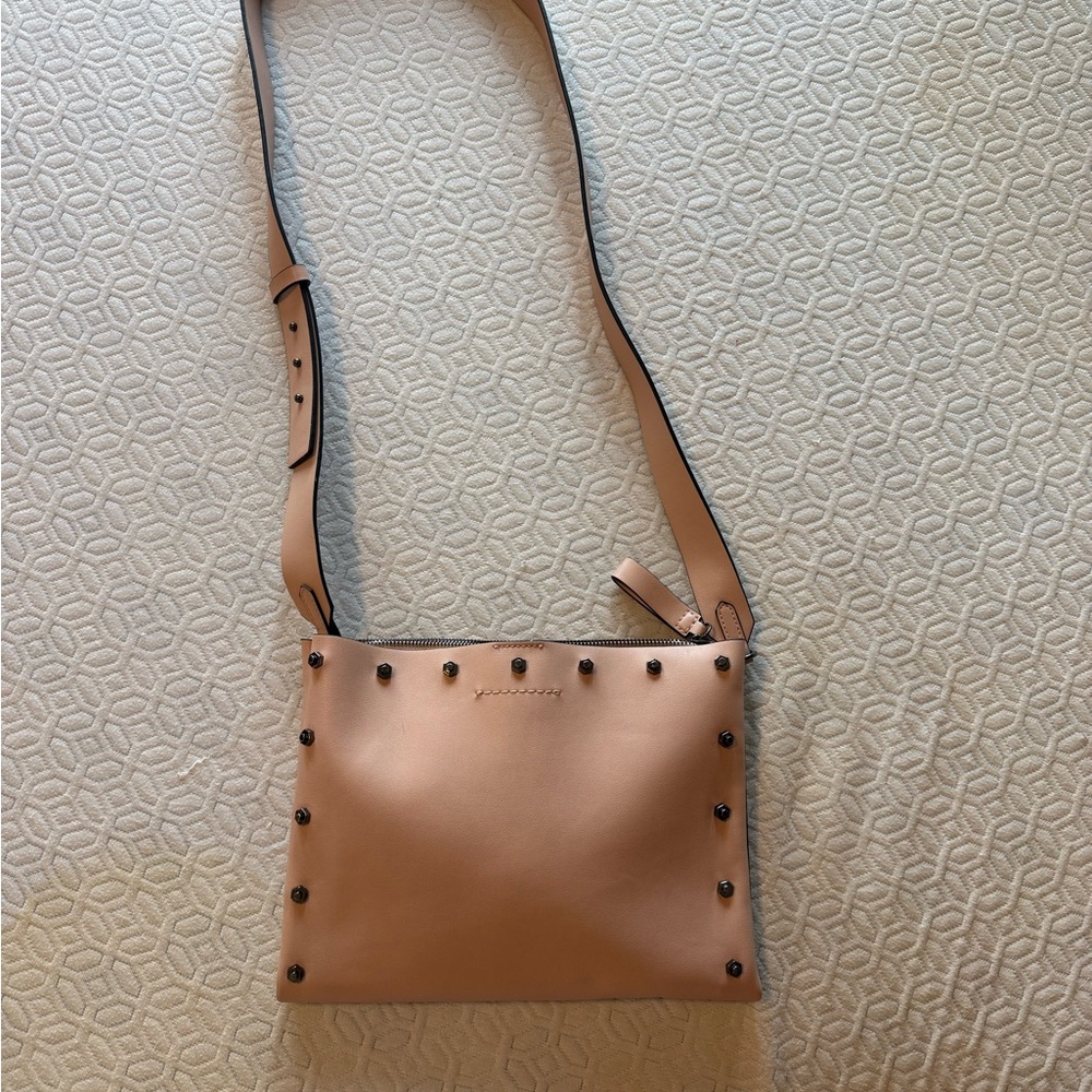 Leather Crossbody Shoulder Bag in Tan - Unbranded
